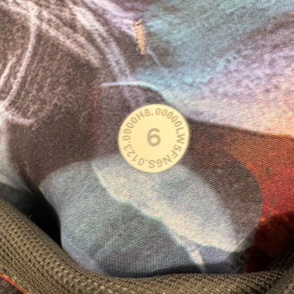 Lululemon Fast and Free High-Rise Tight 25" in Luminescent Floral Multi Size 6 - Picture 9 of 10